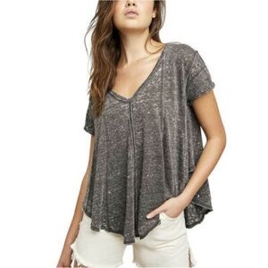 Free People We The Free Sammie V-Neck Tee XS Lagenlook Slouchy Distressed Gray